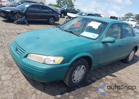 1998 Toyota Camry Le from USA, damaged, VIN 4T1BG22KXWU302438